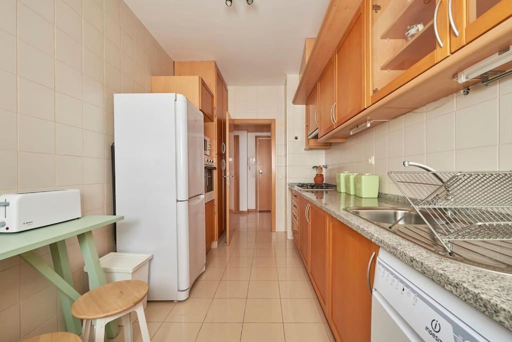 Modern Apartment In Parque Das Nacoes Lisbon Exterior photo