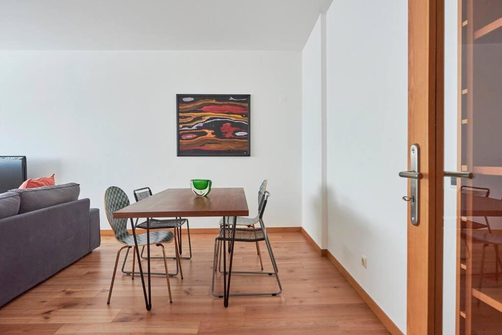 Modern Apartment In Parque Das Nacoes Lisbon Exterior photo